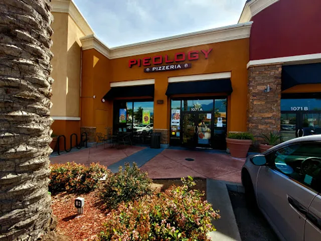 Pieology Pizzeria Upland, CA