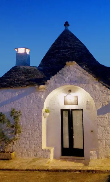 Miratrulli Apartment & Trullo del'Aia