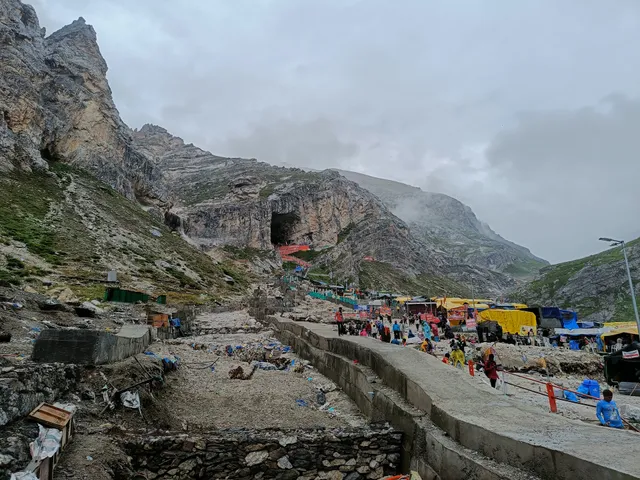 Lockers & Bhandara of Amarnath Holy Cave