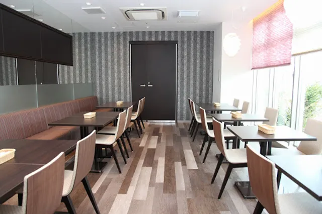 Cafe Restaurant Lavender ～ラベンダー 南草津