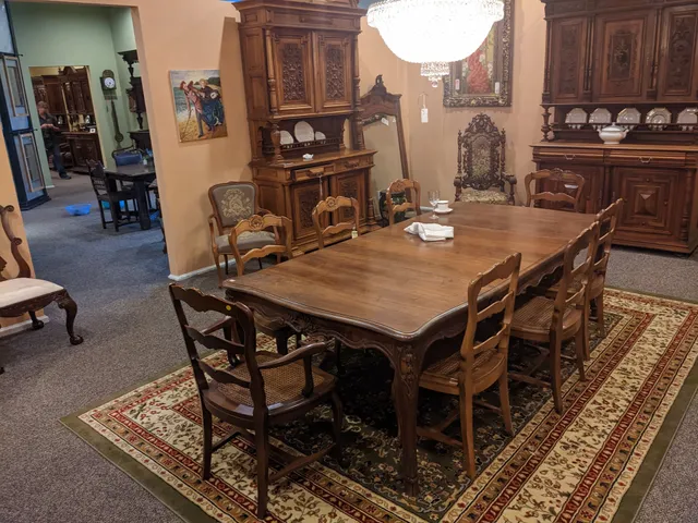 Snooper's Paradise Inc.- Fine European, Italian & French Antiques