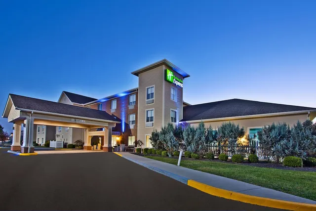Holiday Inn Express & Suites Columbus SE - Groveport, an IHG Hotel
