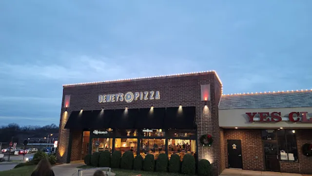Dewey's Pizza - Ellisville