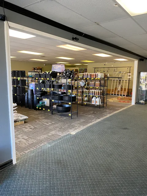 Pass That Smoke and Grow Supply