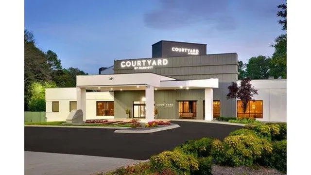 Courtyard by Marriott Charlotte Airport LoSo