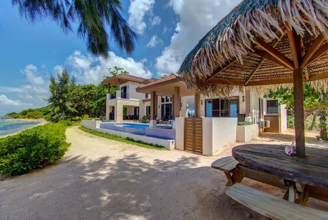 Living Waters Villa Roatan