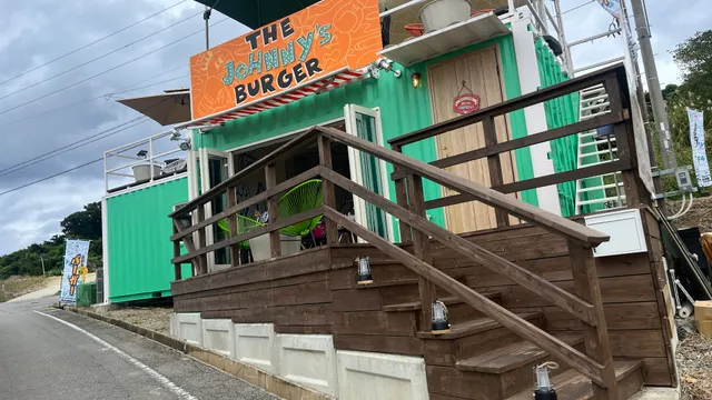 THE JOHNNY's BURGER