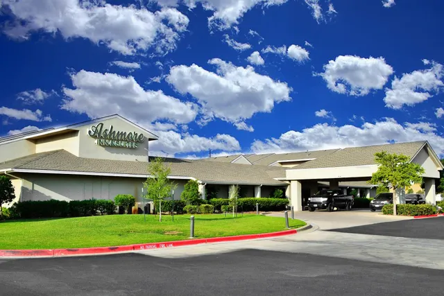 Ashmore Inn & Suites