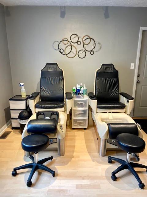 Christy's Shear Illusions