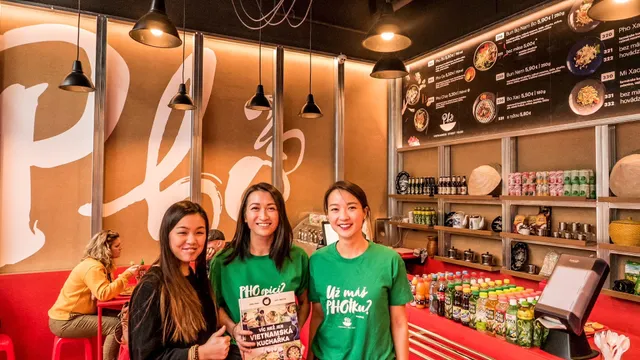 PHOČKÁREŇ Bory Mall