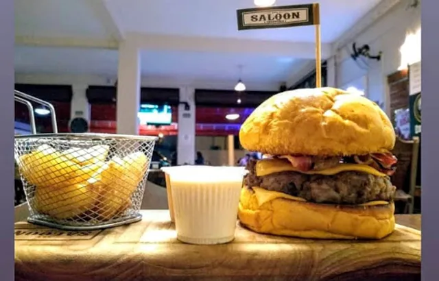 Saloon Chopp & Burgers