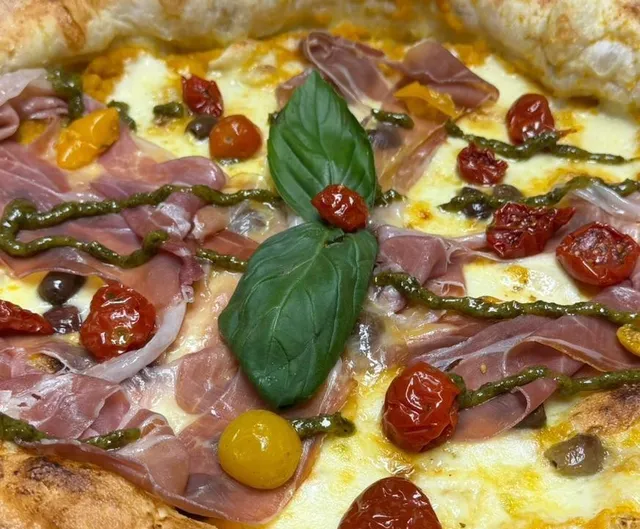 Petre nere - pizza & food lounge experience