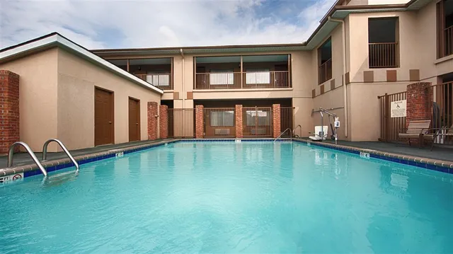 Quality Inn Memphis Airport