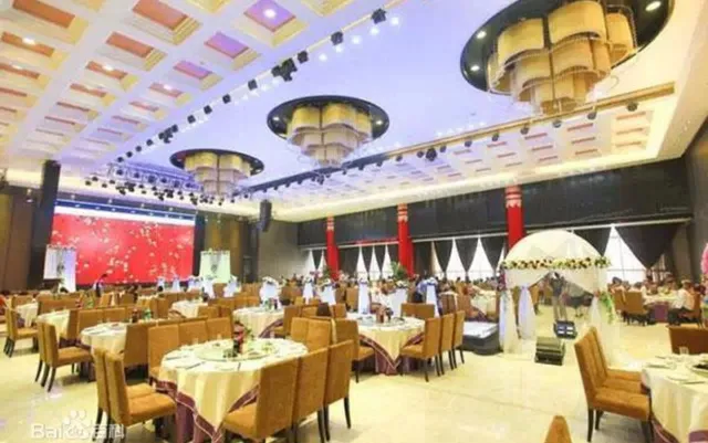Luoyang Feast World