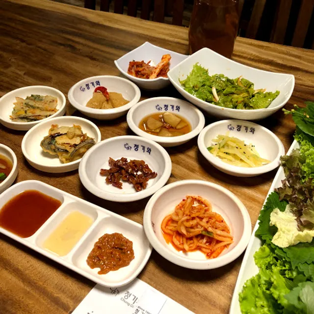 Chung Gi Wa - Puri Indah Mall