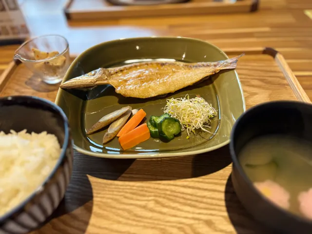 ごはんと魚 うしおや