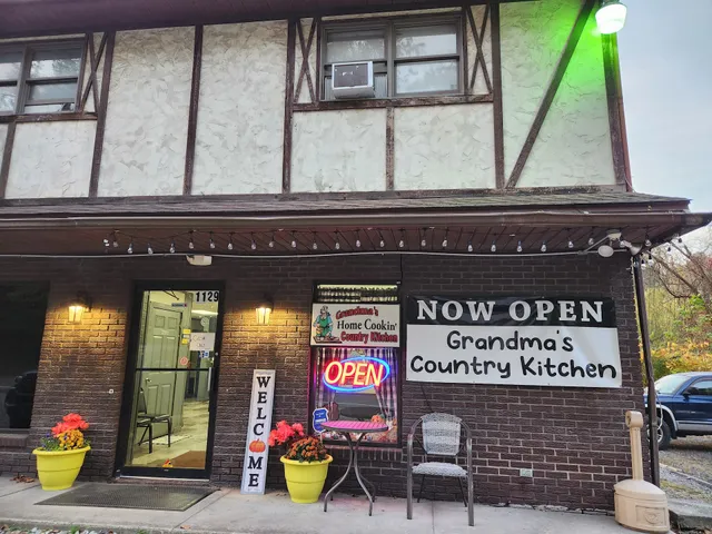 Grandma's Country Kitchen
