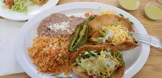 El Nopal Mexican Grill - Russell