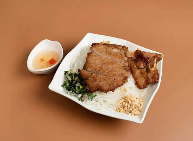 Gold Mondo Vietnamese Restaurant