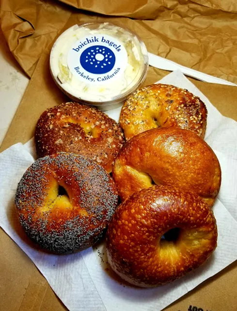 Boichik Bagels College Ave