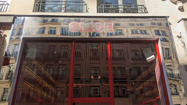 SLICE PIZZA XXL À LA PART 🍕 | Pizza fraîche faite Maison Best Pizza Paris 8 près Gare Saint-Lazare