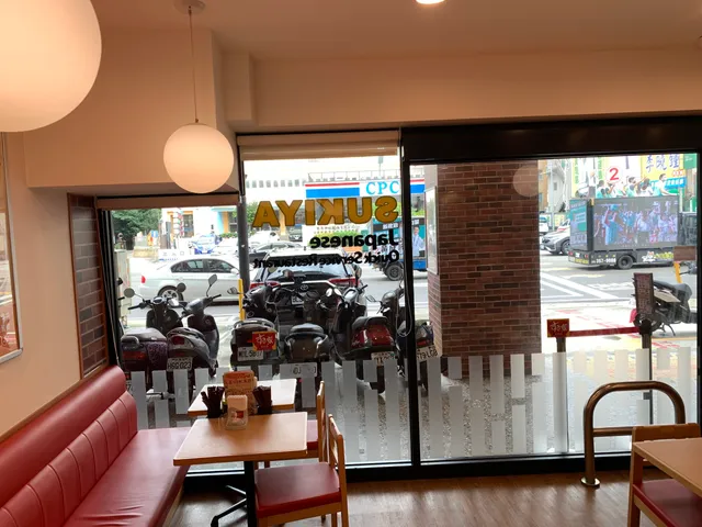 すき家Sukiya 桃園中山路店