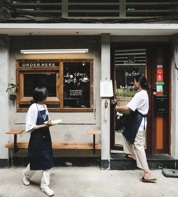 Ăn Cơm Uống Nước - Thai Bistro & Coffee