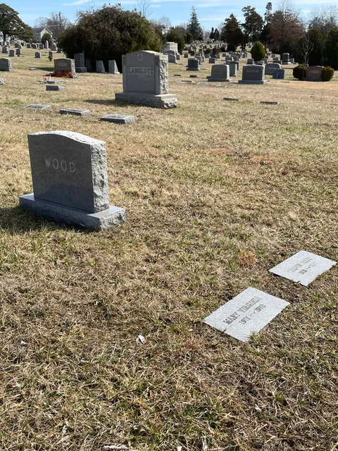 Lorraine Park Cemetery & Mausoleum