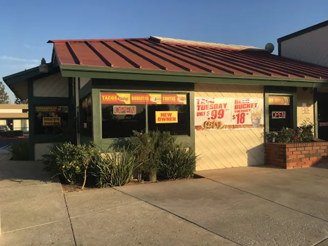 La Casa De Marcos Mexican Food