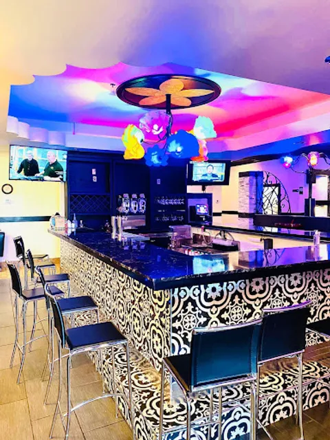 Mojitos Tacos Bar & Grill