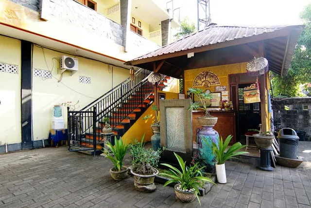 RedDoorz Plus @ Patimura Legian