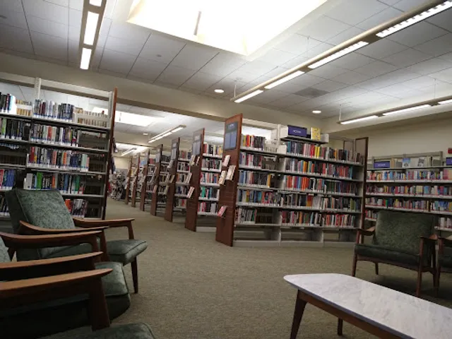 Belmont Public Library