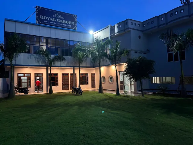 Hotel Royal Garden and Restaurant