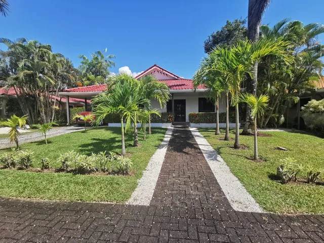 Delfines Villa Sophia