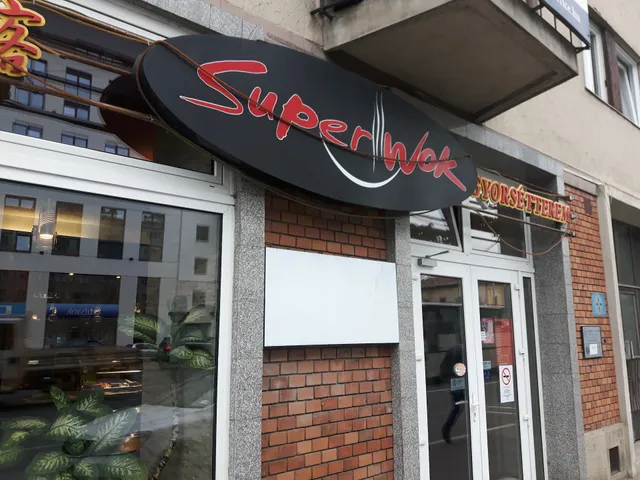 Super Wok kínai étterem
