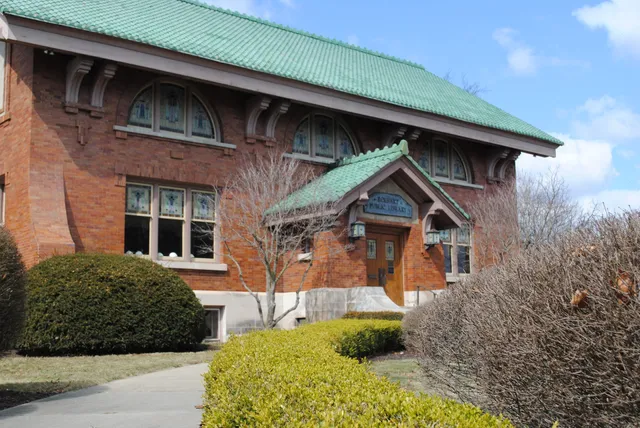 Eckhart Public Library