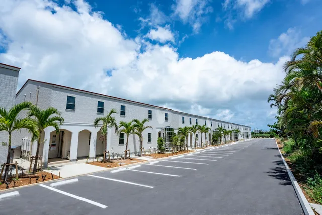 Hotel Santa Barbara Miyakojima Resort