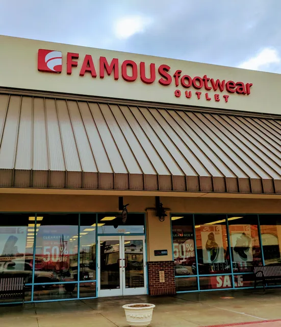 Famous Footwear Outlet