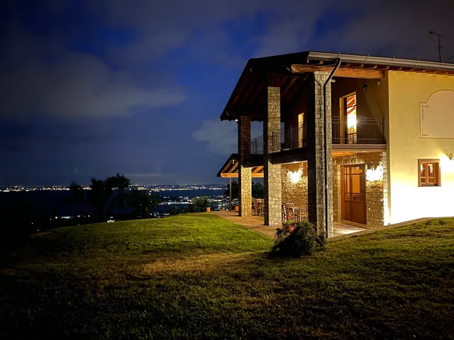 Magic Place - la Fiocchina (Countryside Organic Holos Farm)