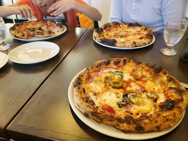 Emilio’s Wood Fire Pizza