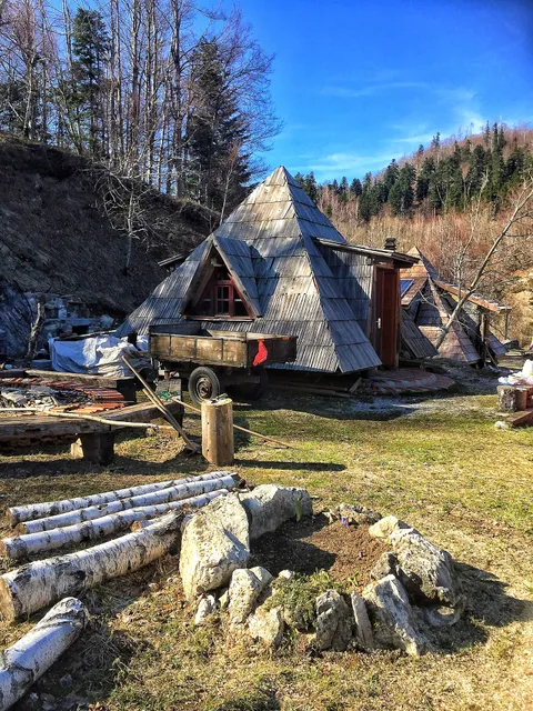 Old Mom's Lodge (Konak Stare Mame)