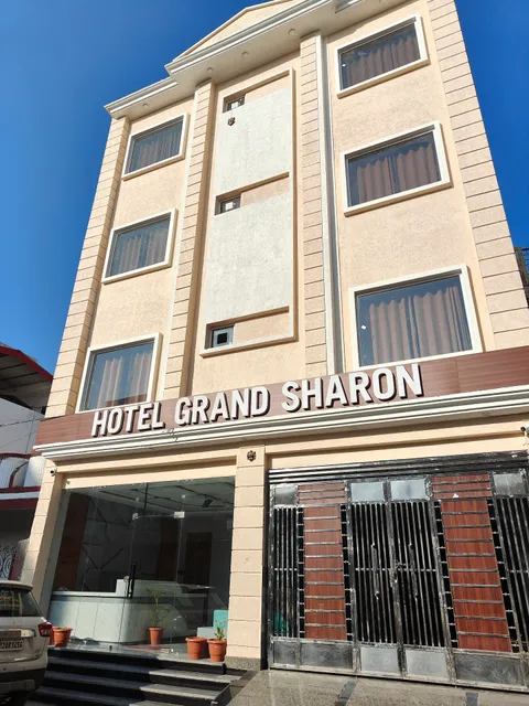 Hotel Grand Sharon