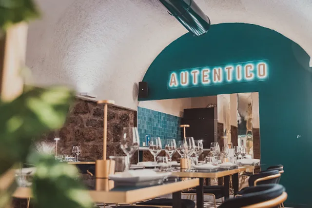 Autentico Restaurant