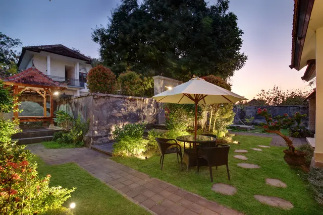 Puri Saribu Studio Houses