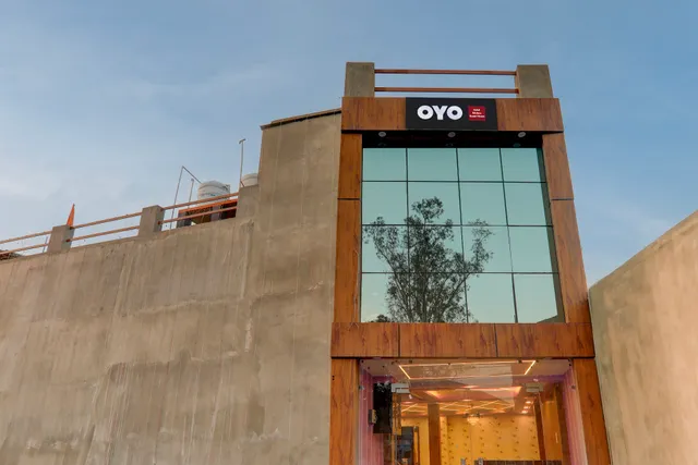 Super Hotel O Krishna guest house and restaurant