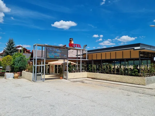 Motel ,,Zlatarsko jezero"