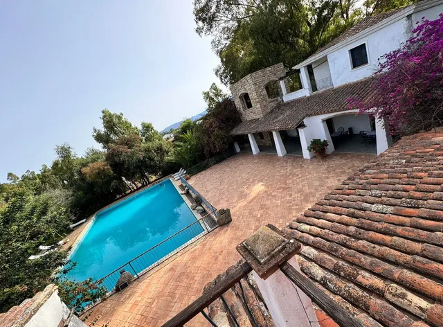 Hotel Principessa De Navarra