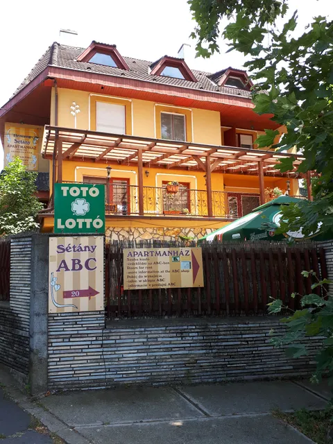 Herczeg Sétány Apartmanház - Miskolc