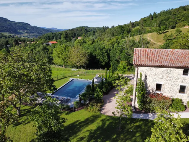 Les Gîtes du Val d’Or - Gîte Ardèche avec piscine