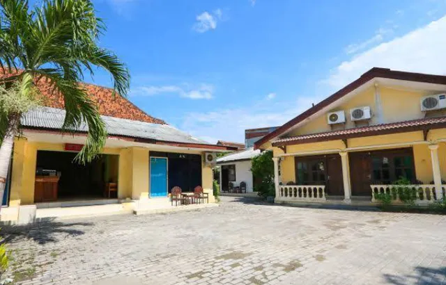 SPOT ON 2422 Hotel Moga Sari